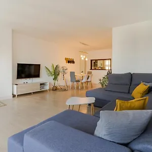https://apartamento-frente-al-mar.hotelsinnerja.org