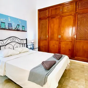 https://piso-en-el-centro-del-puerto-de-la-cruz.in-canary-islands.com